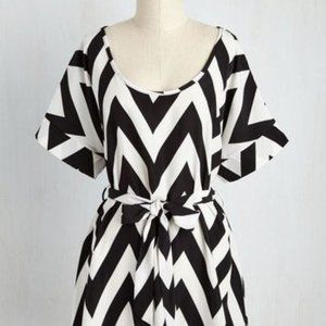 Modcloth tunic in black and white zigzag